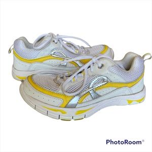 EARTH “Exertrainer” walking foot wear sneaker shoe womens Size 6